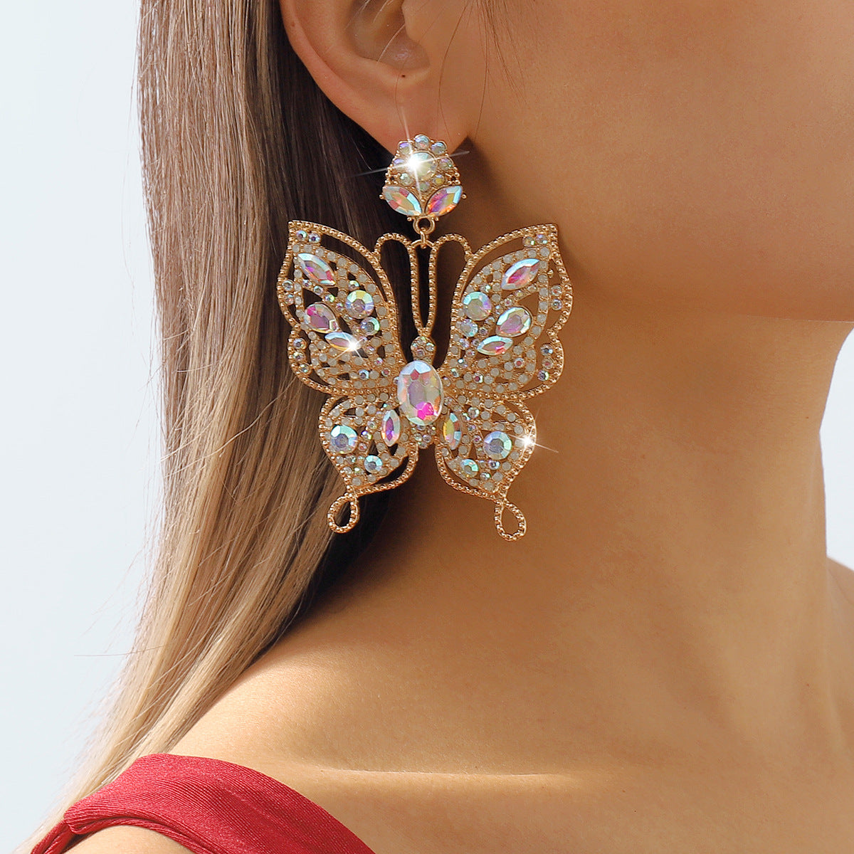 Pendientes góticos vintage de mariposa para mujer con diseño calado, base de aleación y incrustaciones de diamantes de imitación con acabado chapado