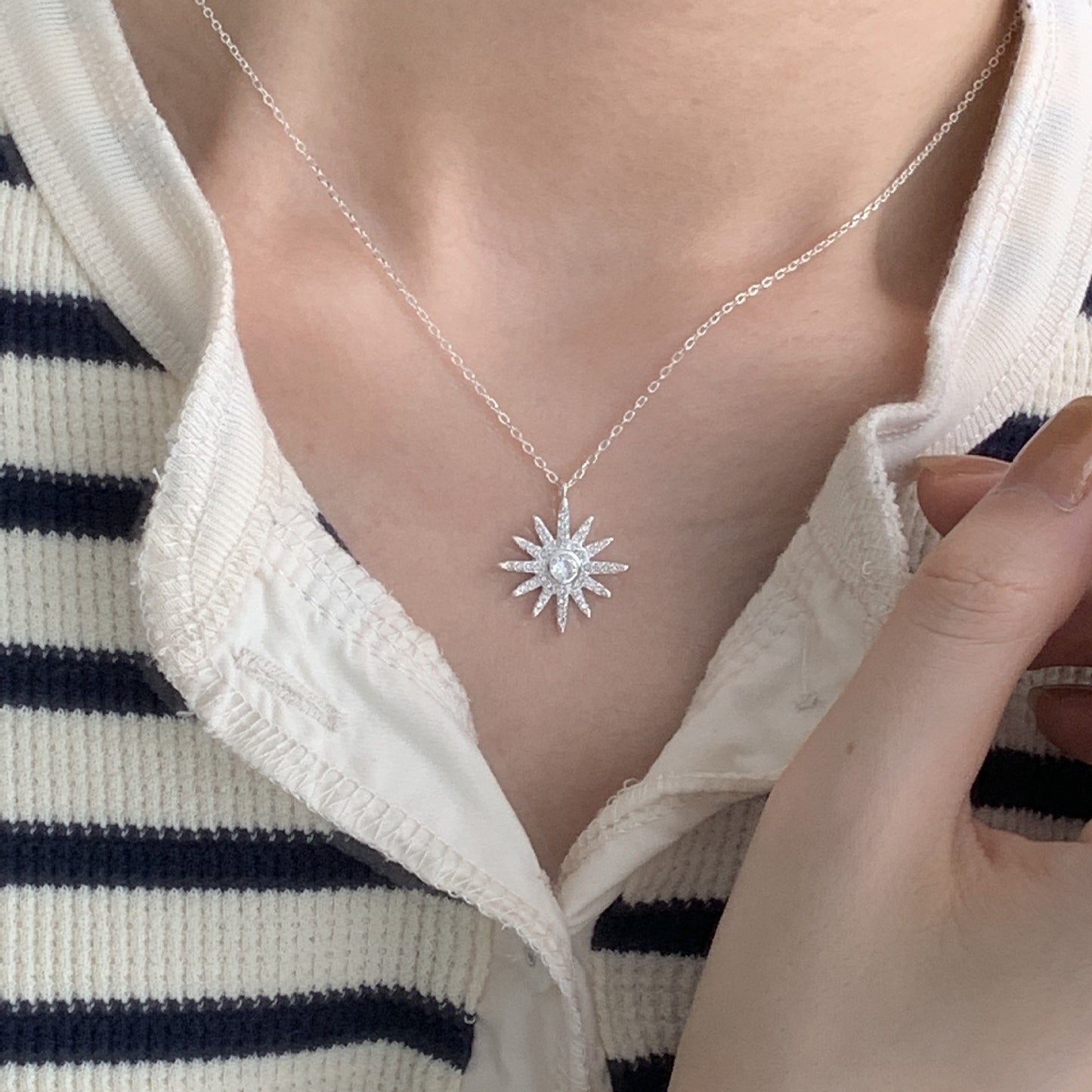 Minimalist Chic Six-Pointed Star Pendant Necklace in 925 Sterling Silver with Beaded Chain