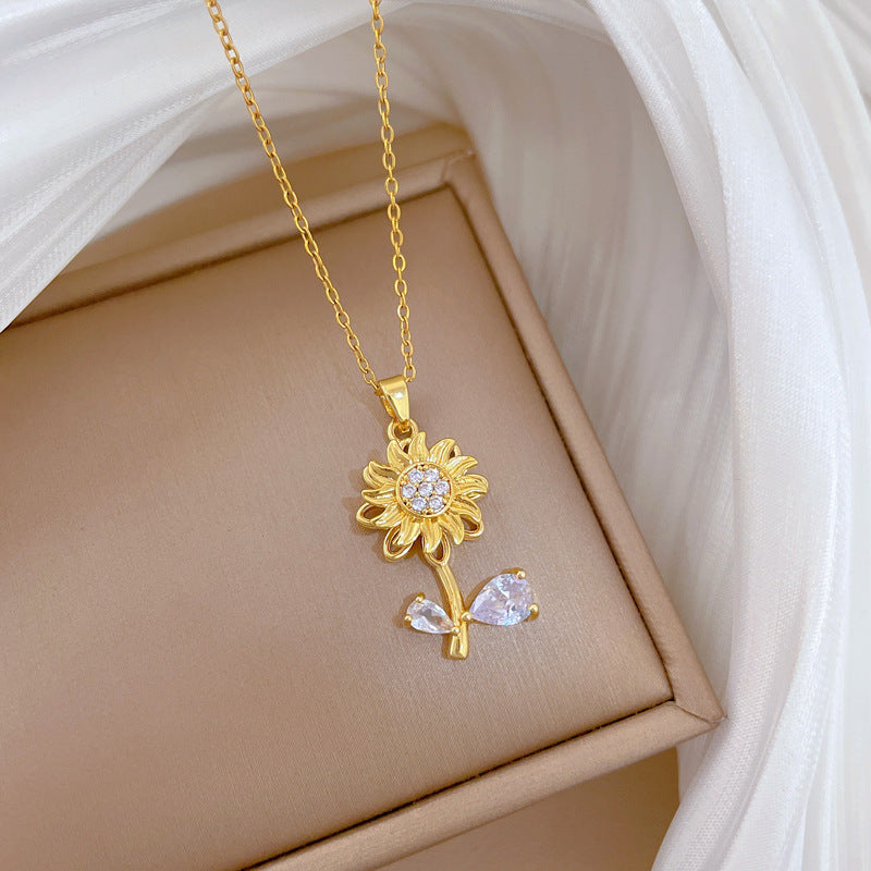 Sweet Minimalist Geometric Floral Rhinestone Plated Titanium Steel Necklace with Brass Pendant for Unisex