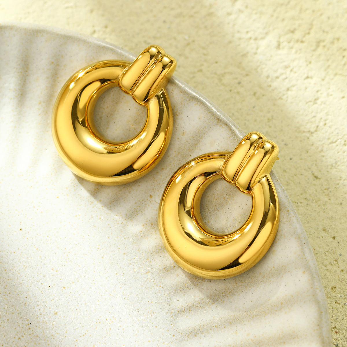 Pendientes de aro geométricos vintage de acero inoxidable con chapado en oro de 18 quilates para mujer
