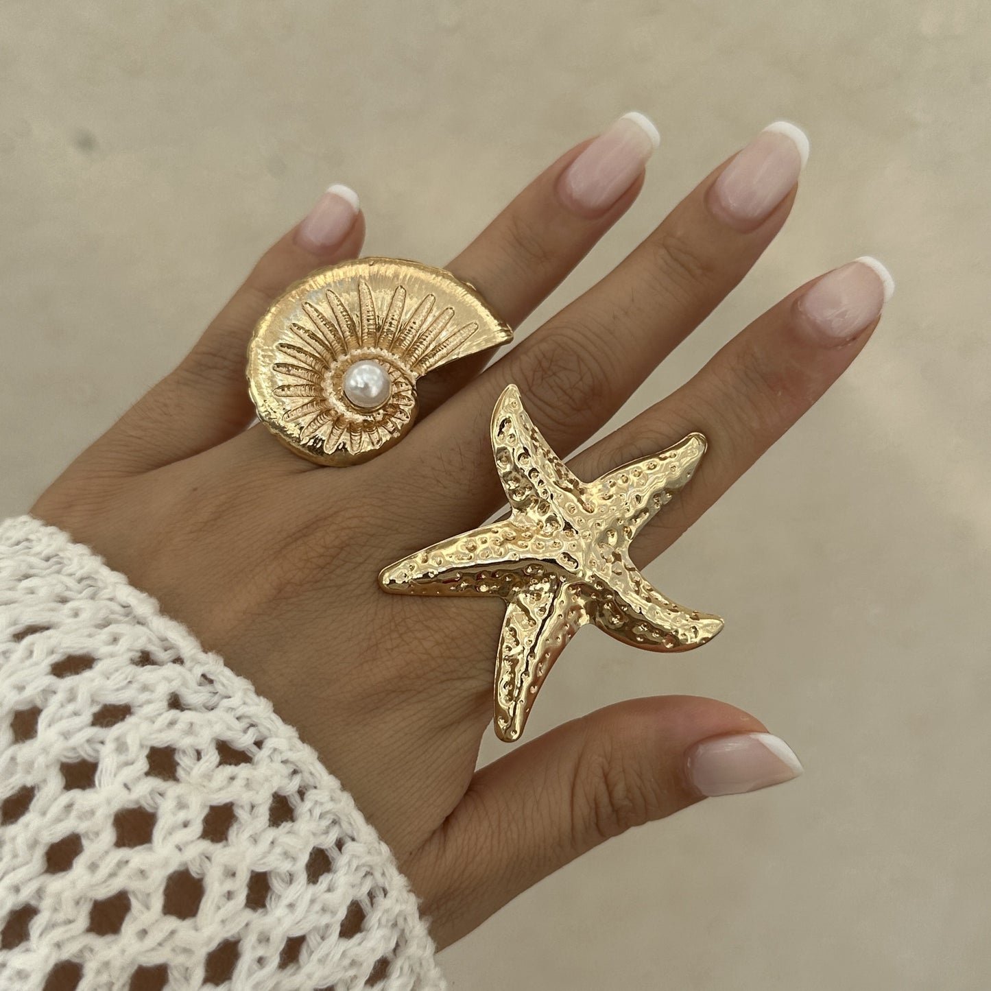 Anello in Lega a Stella Geometrica con Perla Finta