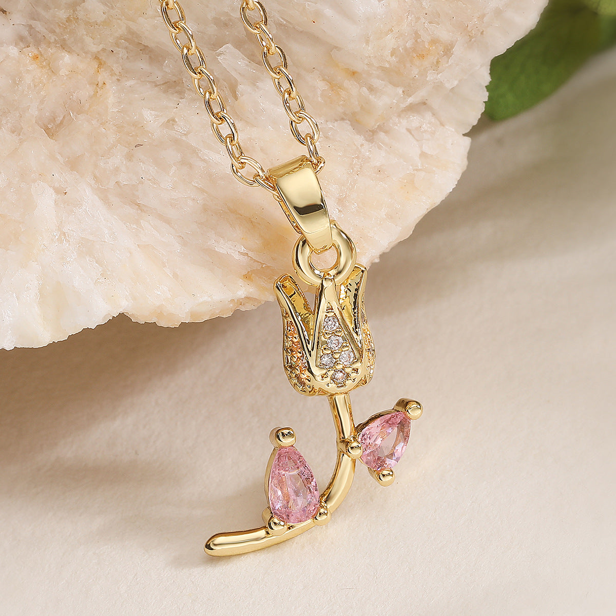 Elegant Minimalist Geometric Gold Plated Brass Rose Pendant Necklace for Women