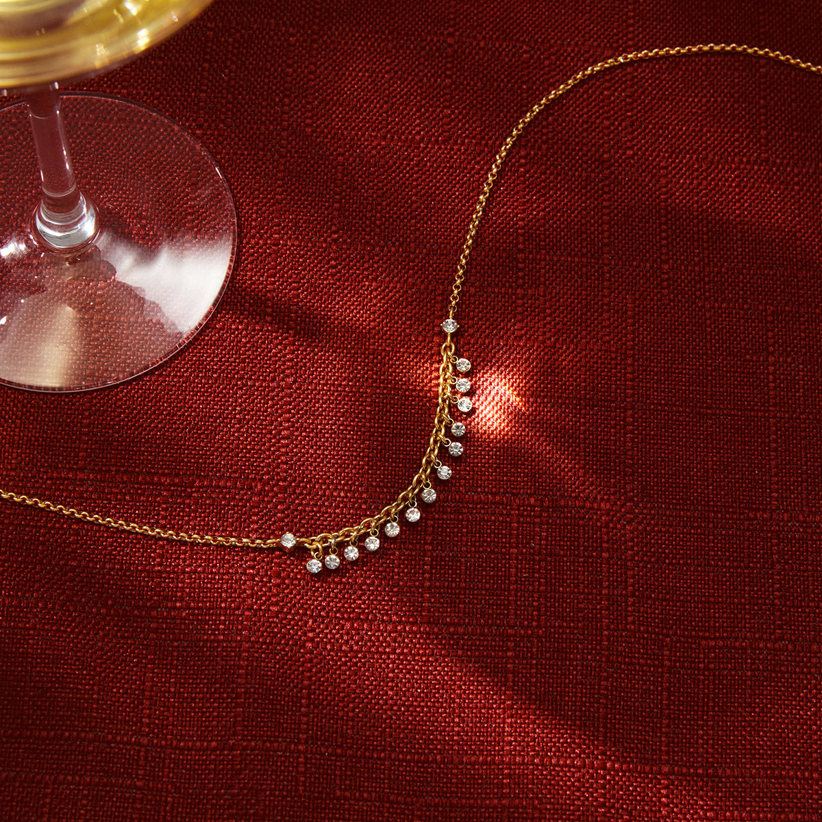 Minimalist 18K Gold Plated Geometric Stainless Steel Rhinestone Necklace for Women