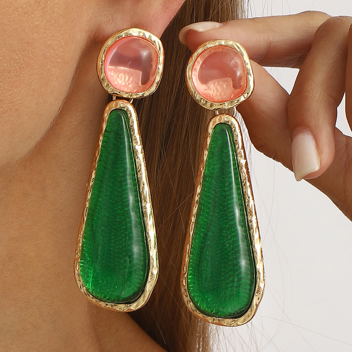Pendientes Geométricos de Resina Vintage para Mujer con Base de Aleación y Acabado Galvanizado, Joyería para las Orejas Elegante y Atrevida