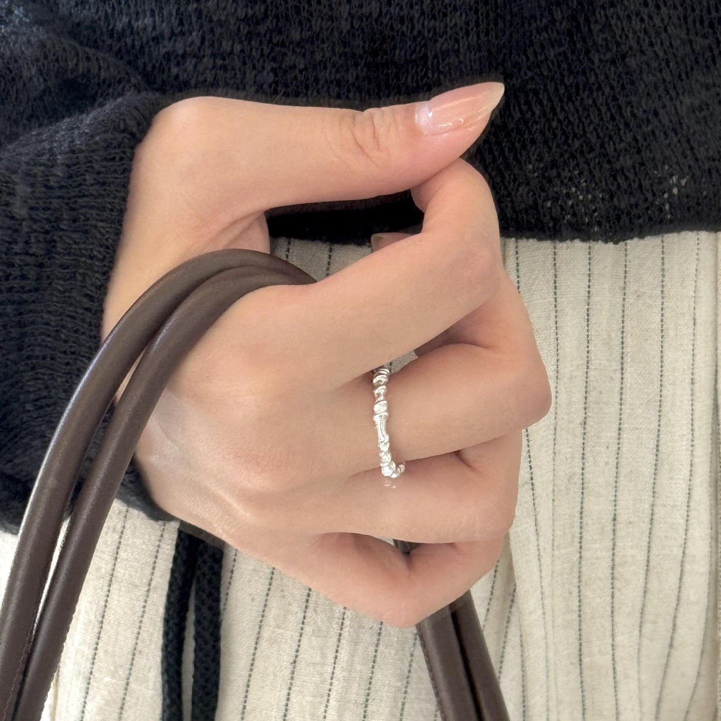Anillo Abierto de Plata Esterlina 925 con Forma de Nota Geométrica Minimalista para Mujer