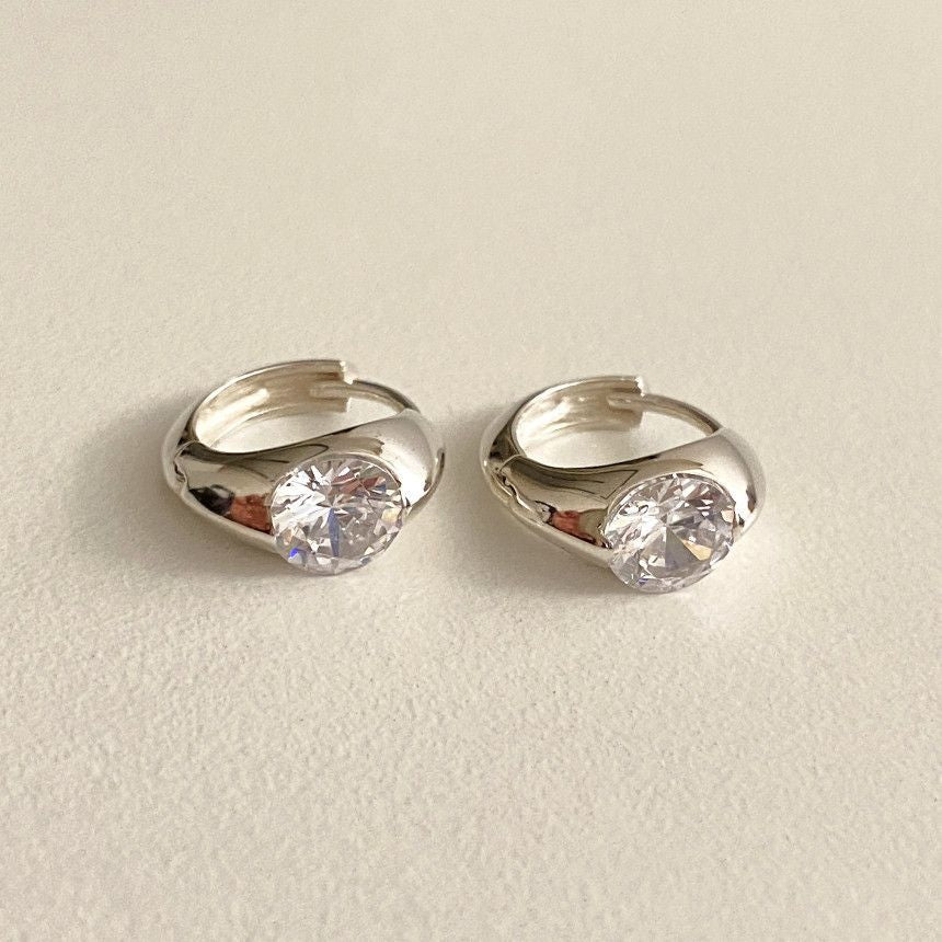 Minimalist Silver Ear Studs with Zircon Inlay in Geometric Letter Shape, 925 Sterling Silver Hypoallergenic Earrings