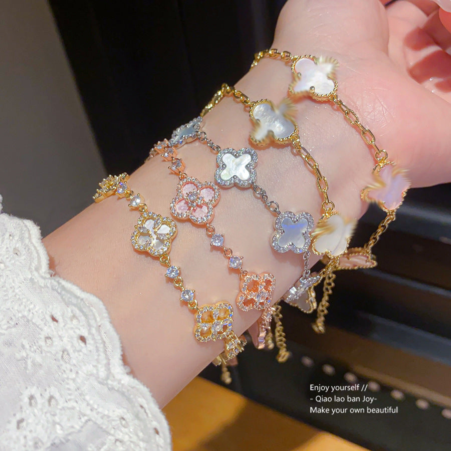 Sweet Elegant 18K Gold Plated Brass Geometric Floral Bracelet for Women