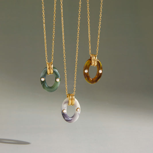 Minimalist Geometric Oval Pendant 18K Gold PVD Plated Titanium Steel Resin Necklace for Women