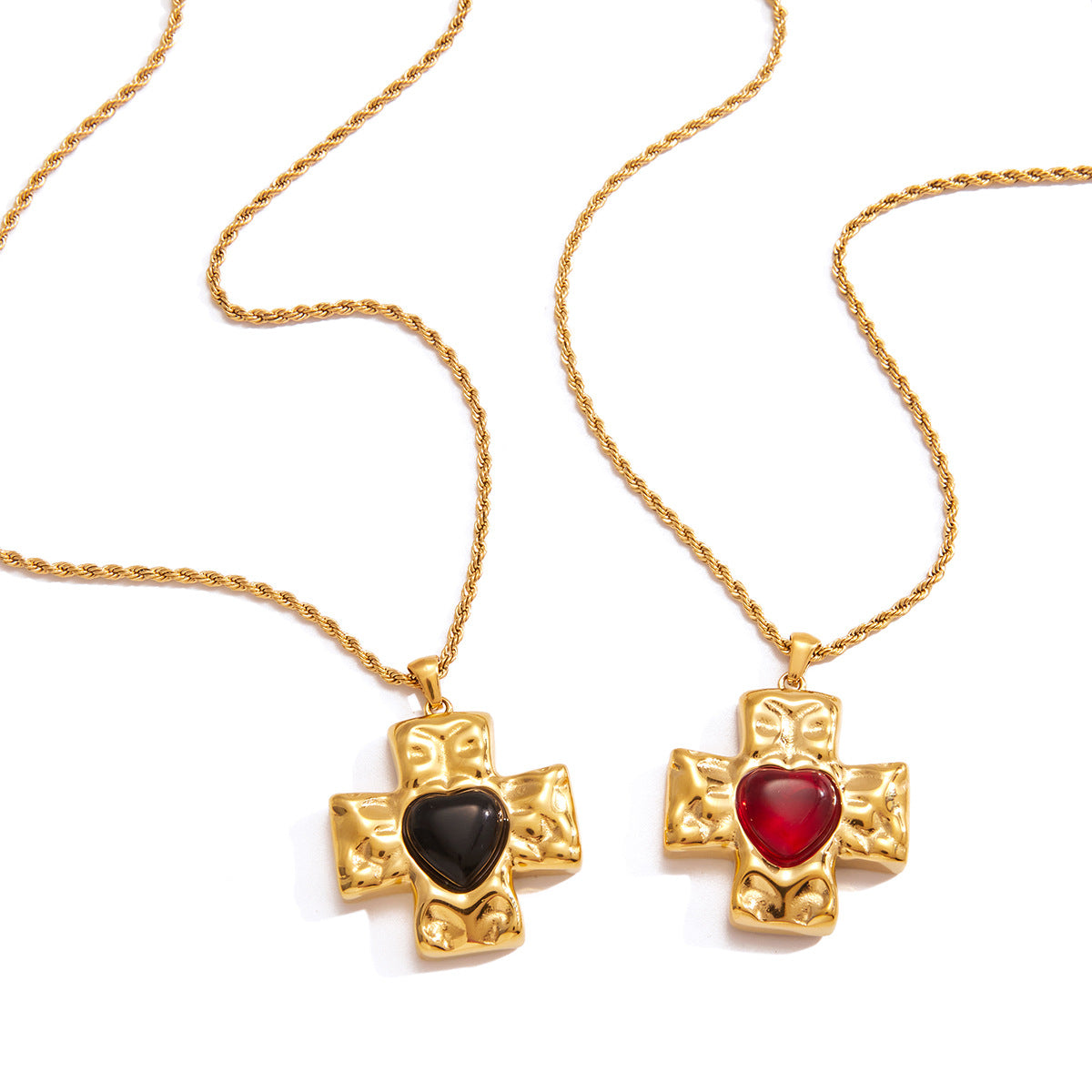 Collar minimalista con dije de cruz para mujer en acero de titanio con incrustaciones de circonita y chapado de oro PVD en cadena de acero inoxidable