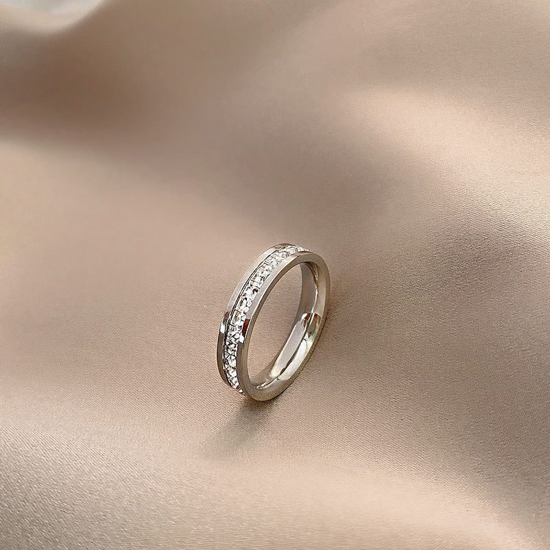 Anello Minimalista Geometrico in Acciaio al Titanio con Zirconi per Uomo e Donna, Anello di Moda Placcato Sottovuoto