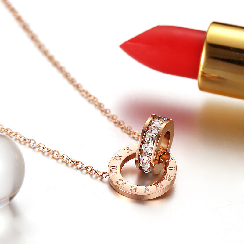 Collana in Acciaio al Titanio Geometrica alla Moda per Donna con Placcatura in Oro Rosa, Catenina Corta alla Clavicola, Gioiello Regalo