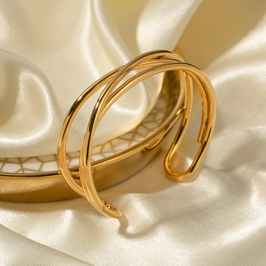 INS Style Geometric Textured Titanium Steel Bracelet for Women with 18K Gold Plating and Open Cuff Design