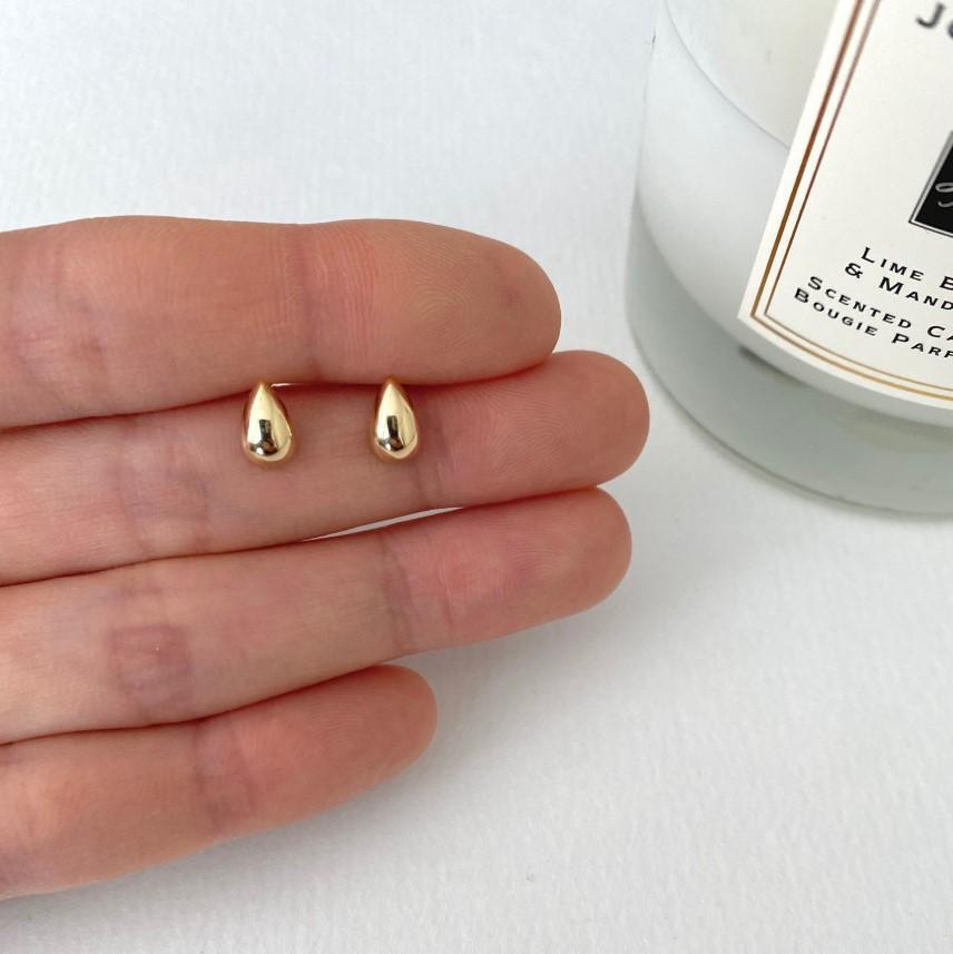 Minimalist Waterdrop-Shaped 925 Sterling Silver Stud Earrings for Women with Plated Finish
