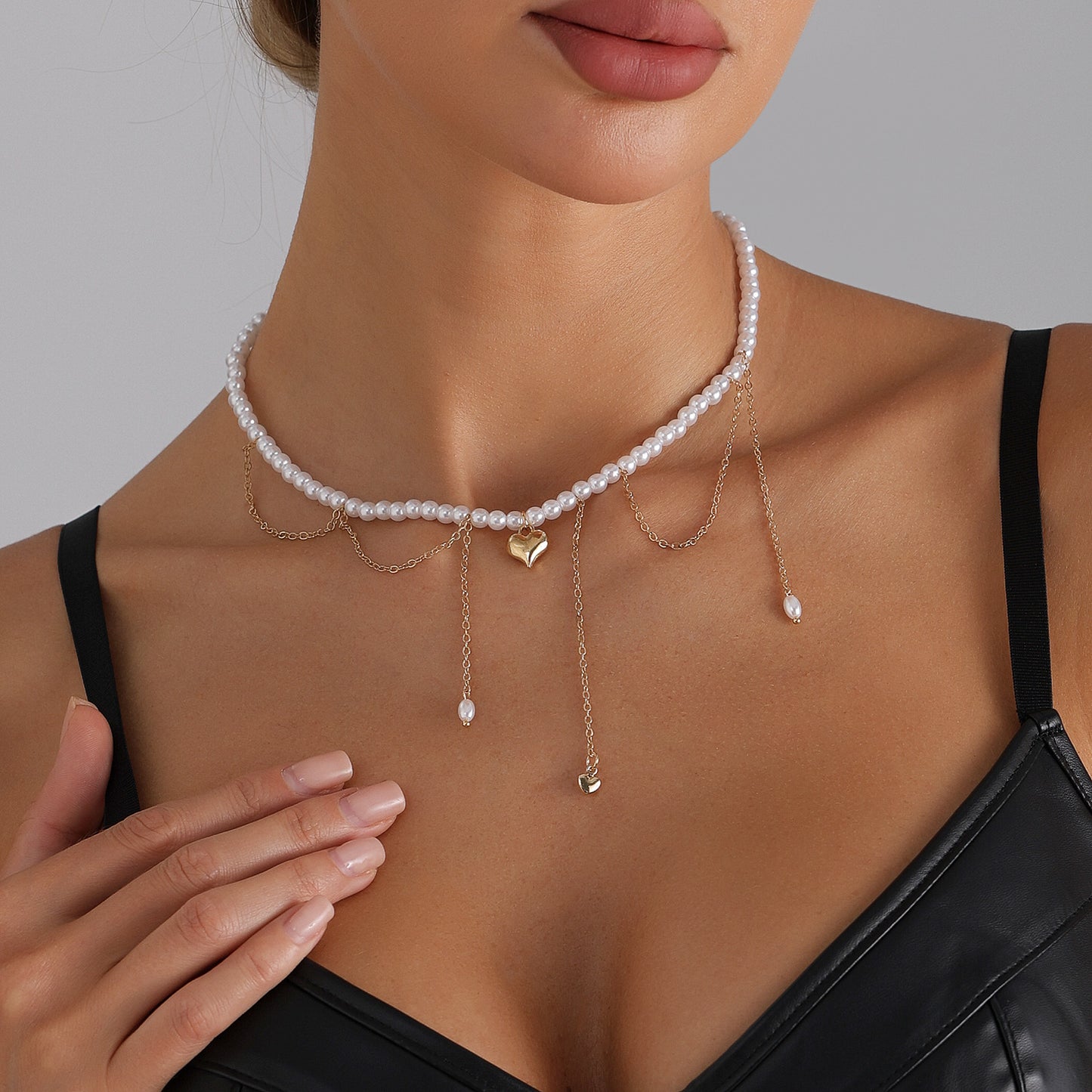 Vintage Sweet Heart Geometric Alloy Plated Necklace for Women