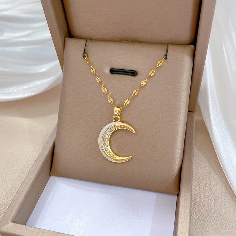 Luxury Titanium Steel Moon Pendant Necklace for Women and Men with Rhinestone Inlay Geometric Design Elegant Clavicle Chain