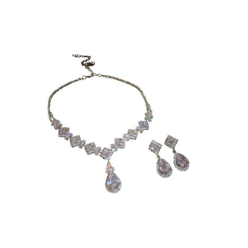Elegante Collar y Pendientes de Cobre con Circonitas en Forma de Gota de Agua para Mujer, Conjunto de Lujo Minimalista con Cadena a la Clavícula