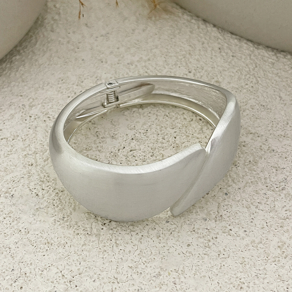Geometric Teardrop Plated Zinc Alloy Wide Cuff Bracelet Set