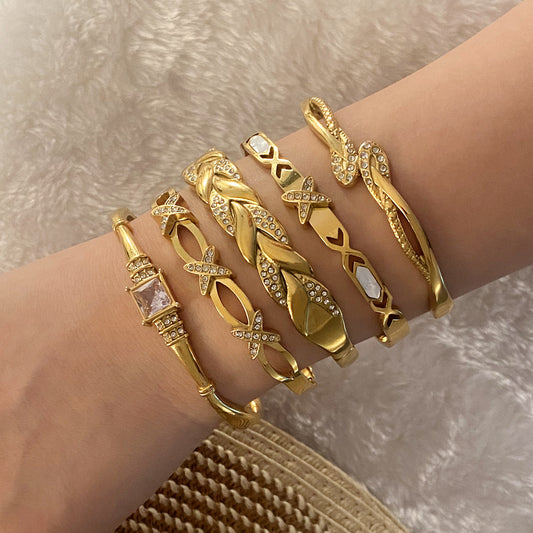 Pulsera minimalista de acero inoxidable con incrustaciones completas de diamantes de imitación para mujer