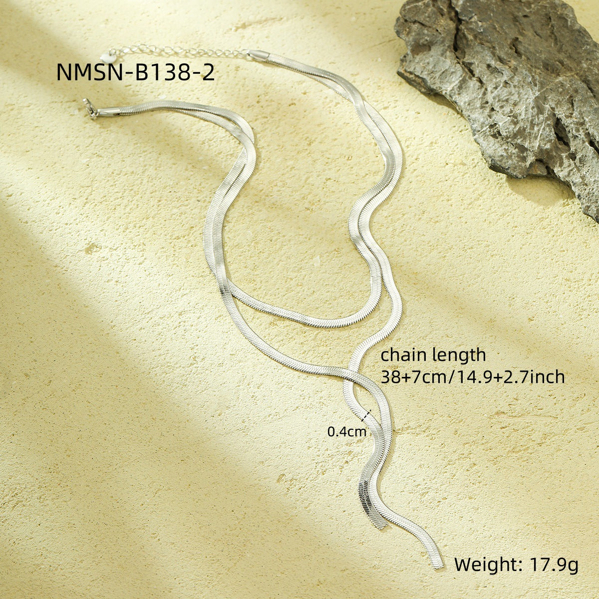 Collana a catena piatta regolabile a serpente da donna in acciaio inossidabile con finitura placcata, collana lunga con pendente in stile ufficio alla moda