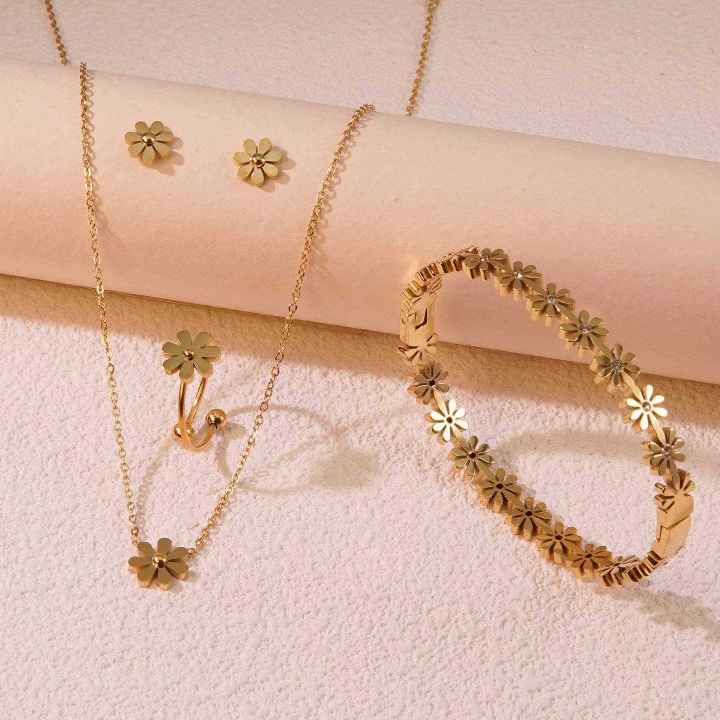 Elegant Stainless Steel Daisy Flower Jewelry Set Plated Necklace Earrings Bracelet for Women