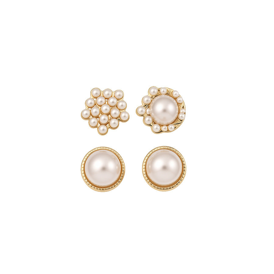 Eleganti orecchini a lobo placcati in acciaio in stile vintage con perle finte e zirconi rotondi per donna