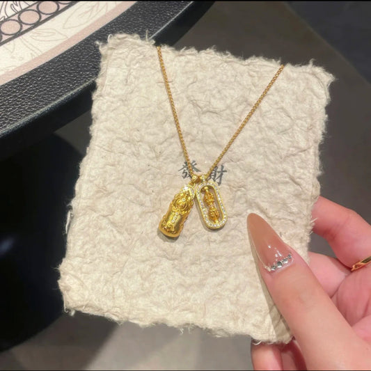 Collar con Colgante Minimalista Geométrico Pixiu Vajra de Acero Titanio Bañado en Oro para Uso Unisex