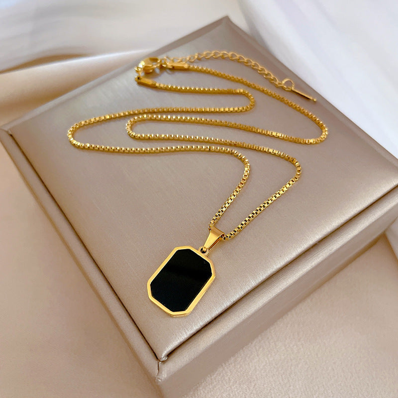 Collana con Ciondolo Geometrico Minimalista in Acciaio al Titanio Unisex