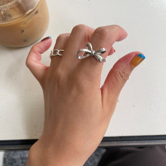 Anillo Minimalista de Plata de Ley 925 con Lazo para Mujer