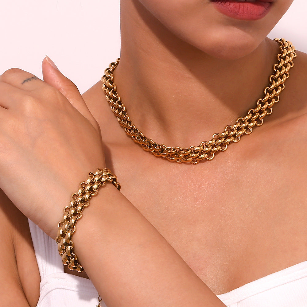 Bracciale da donna intrecciato fatto a mano in acciaio inossidabile placcato oro 18 carati con design geometrico minimalista