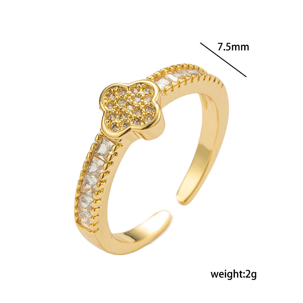 Minimalist Clover-Shaped Bracelet for Women with Gold-Plated Copper and Full Rhinestone Inlay