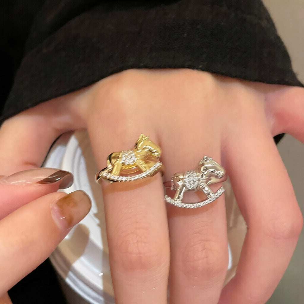 Luxury-Style Horse-Shaped Zirconia-Set Copper Ring for Women, Fashionable Index Finger Band with Zodiac Animal Design