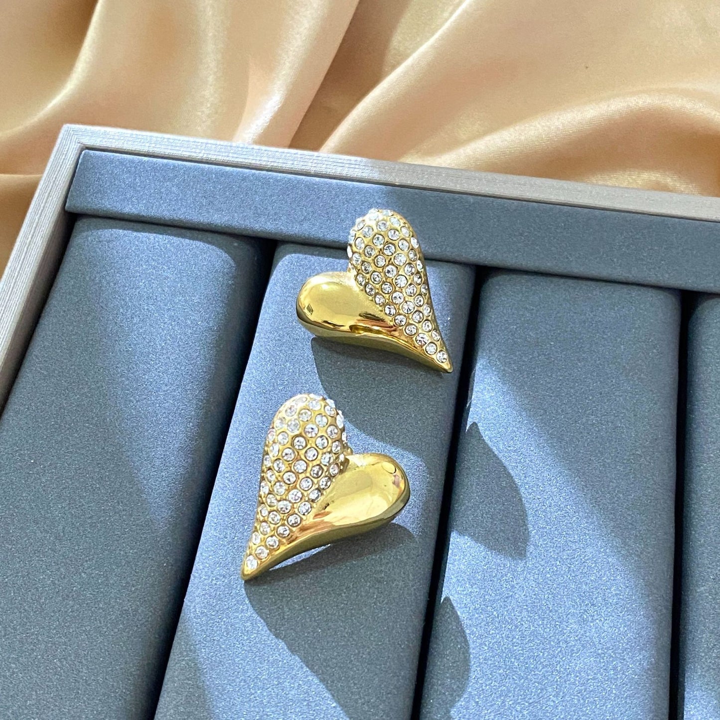 Luxury Elegant Shell Heart Stainless Steel Earrings