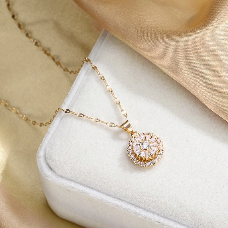 Minimalist Rotating Pink Necklace for Women with Geometric Pendant, Titanium Steel Chain, Zircon Inlay, Daisy and Sunflower Floral Pattern, Long Sweater Chain