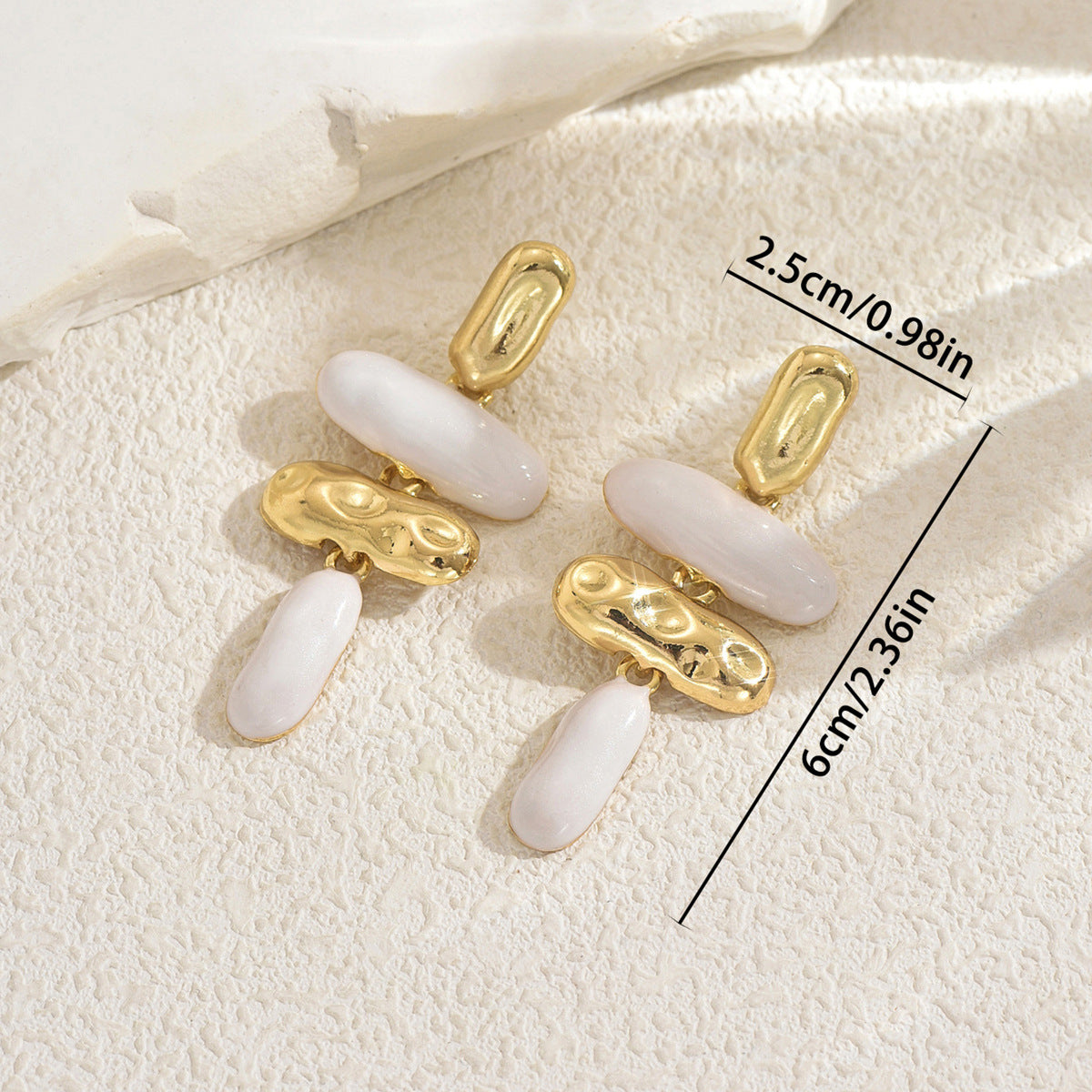 Minimalist Geometric Enamel Earrings for Women Zinc Alloy Drop Earrings with Polka Dot and Square Design
