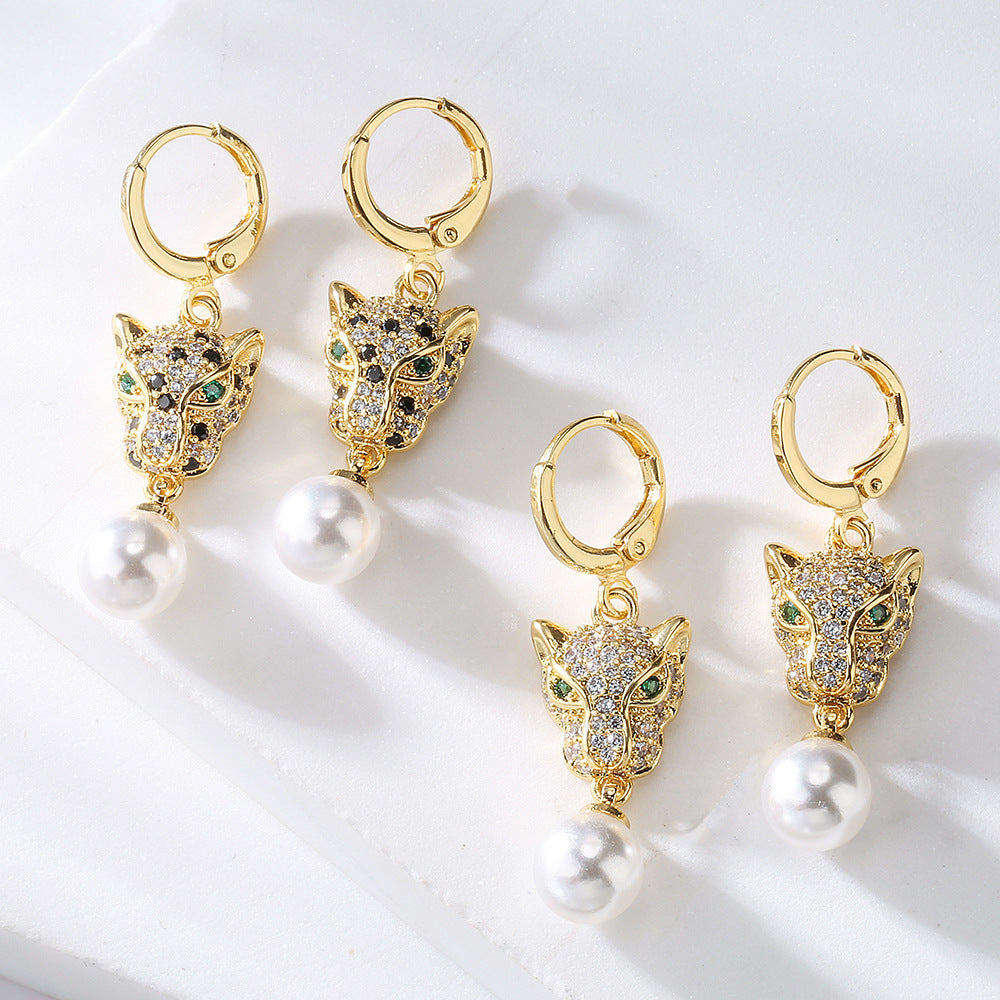 Fashionable Leopard-Shaped Geometric Earrings for Women in Copper with Real Gold Plating and Zircon and Pearl Accents