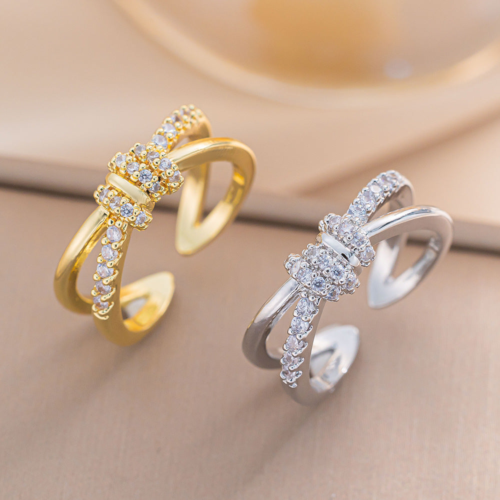 Minimalist Two-Tone Cross-Over Ring for Women with Zircon Inlay in Gold-Plated Copper, Geometric Fashion Ring