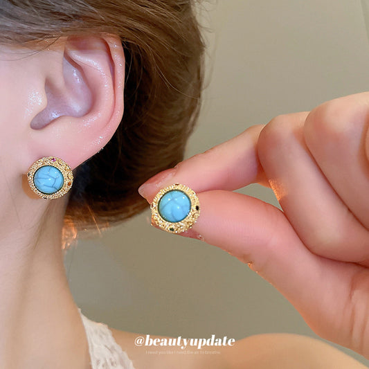 Orecchini Minimalisti Moderni Geometrici con Base in Rame Placcato Oro 18K, Intarsio in Turchese e Perni in Argento Sterling 925