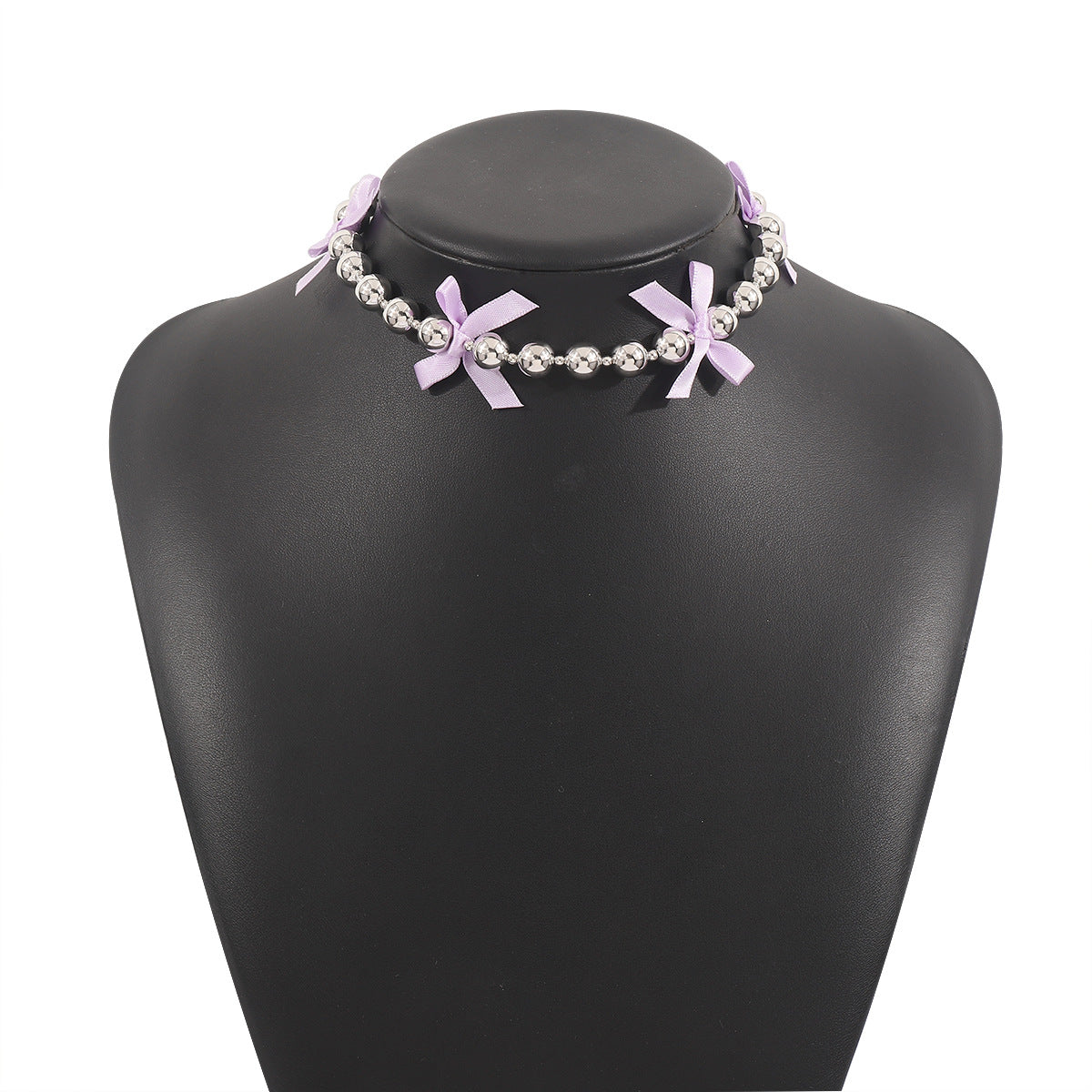 Collana pendente con fiocco dolce e audace per donna con lega e perle simulate su delicata catena a clavicola