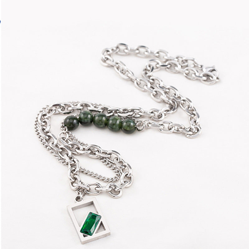 Collana Minimalista Geometrica a Doppio Strato in Acciaio al Titanio con Ciondolo a Gemma Verde Lucida Unisex