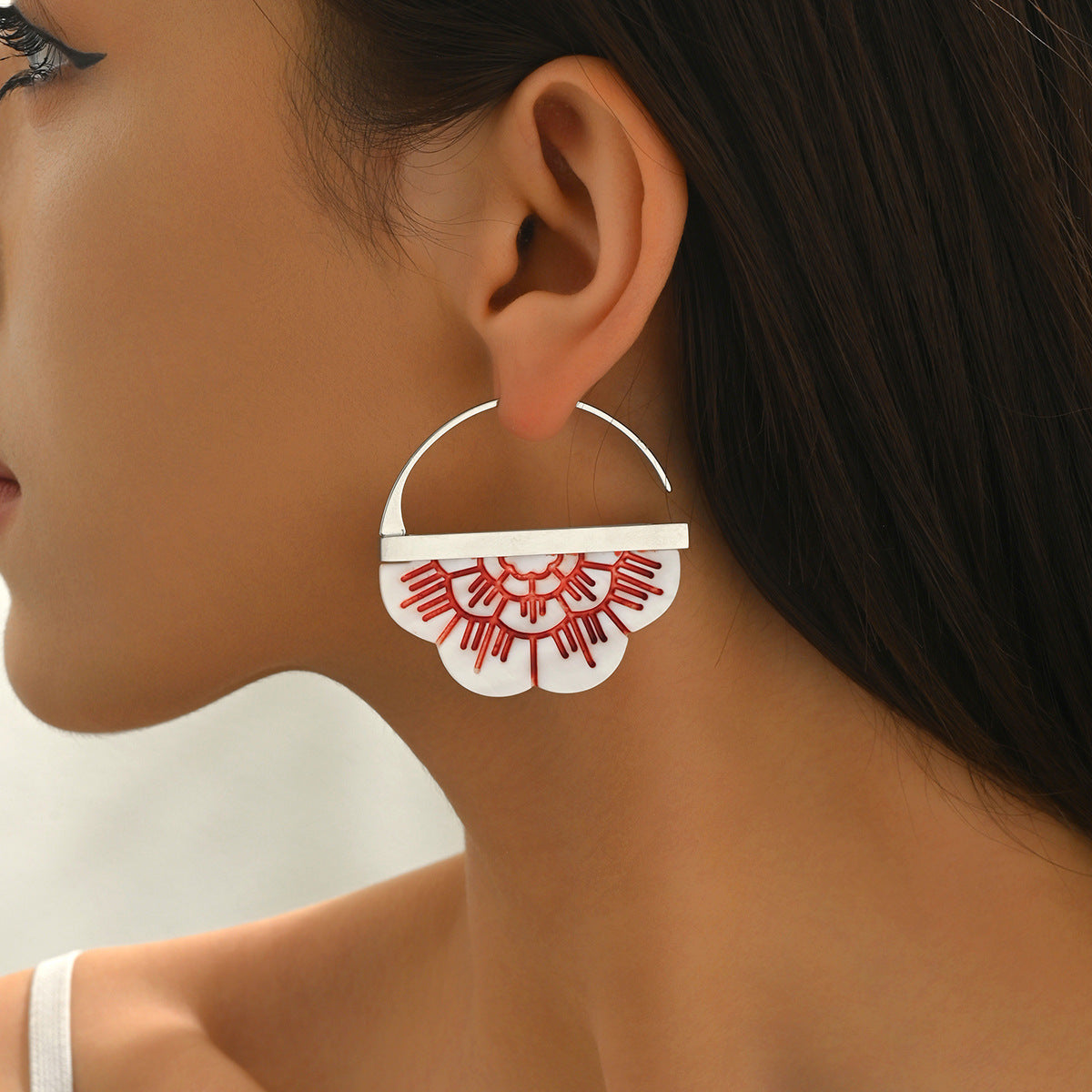 Pendientes de flor de esmalte geométricos minimalistas para mujer en cobre ecológico con postes de acero inoxidable