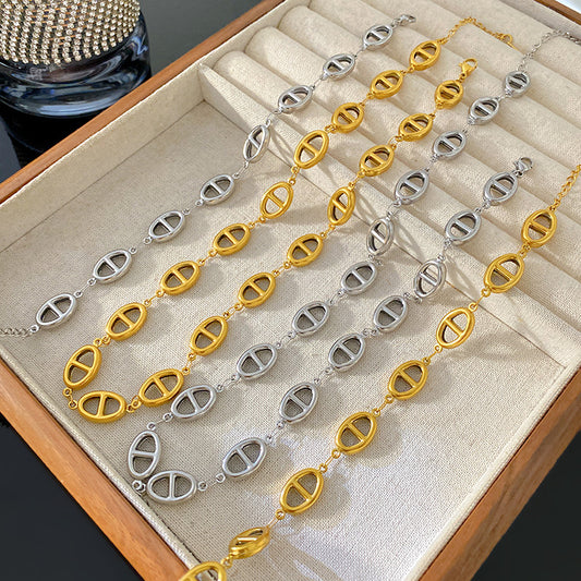 Vintage Sweet Geometric Round Titanium Steel Plated Necklace for Unisex