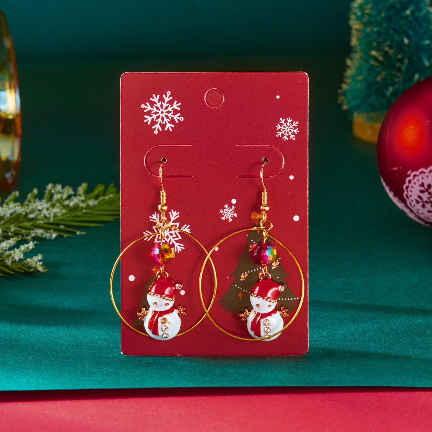 Pendientes de aro de aleación con temática navideña con dijes de árbol, campana, bastón de caramelo y muñeco de nieve para hombres y mujeres, regalo de joyería festiva para las fiestas