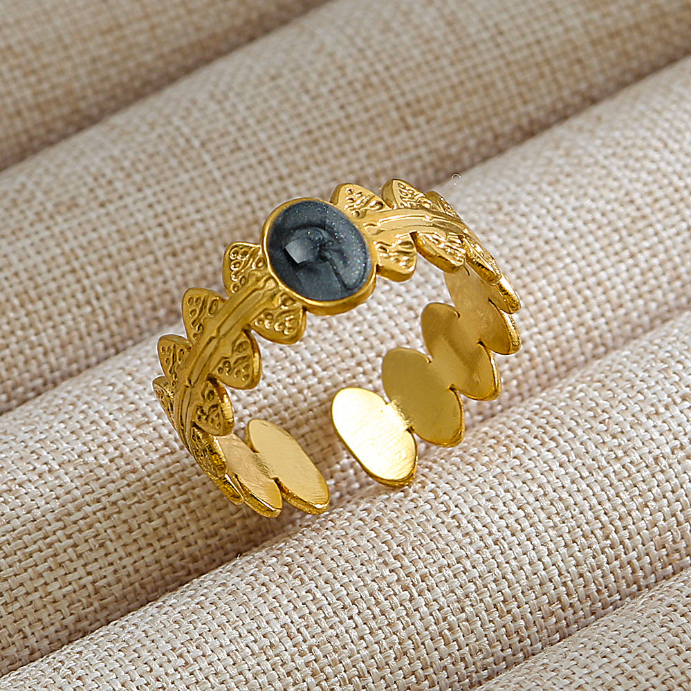 Anillo de Acero Titanio en Forma de U Geométrico Estilo Punk con Baño de Oro de 18K y Piedra Ovalada de Lava Micro-Pavé