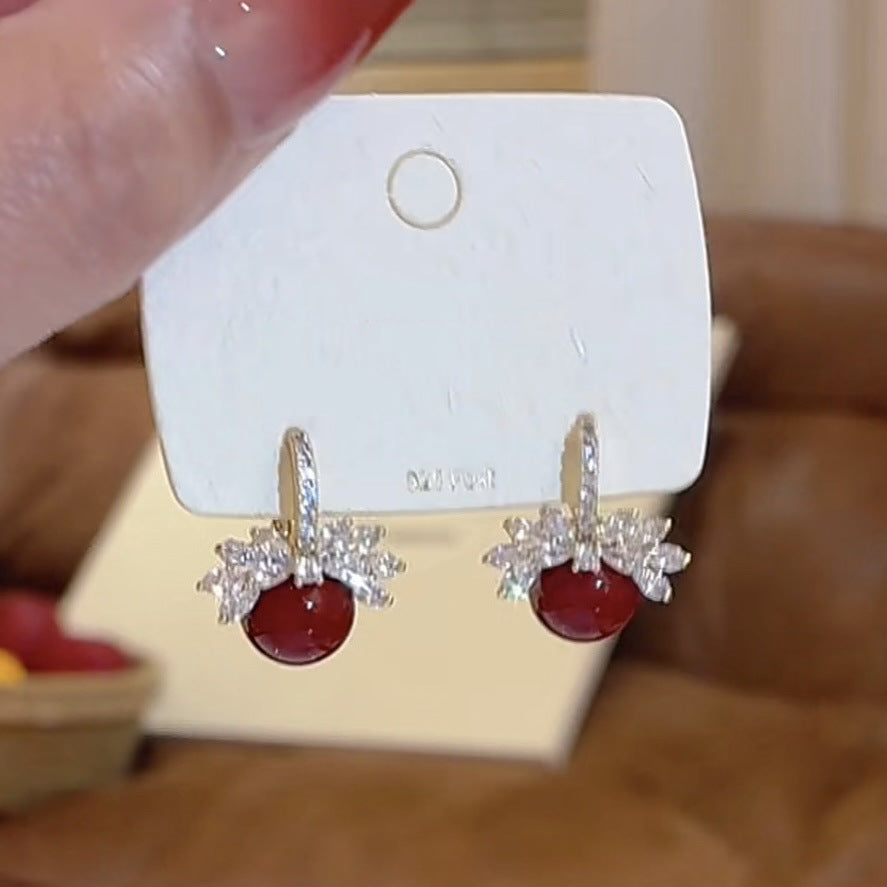Orecchini Minimalisti Geometrici con Perle, Intarsio di Zirconi e Perno in Argento Placcato Oro da Donna