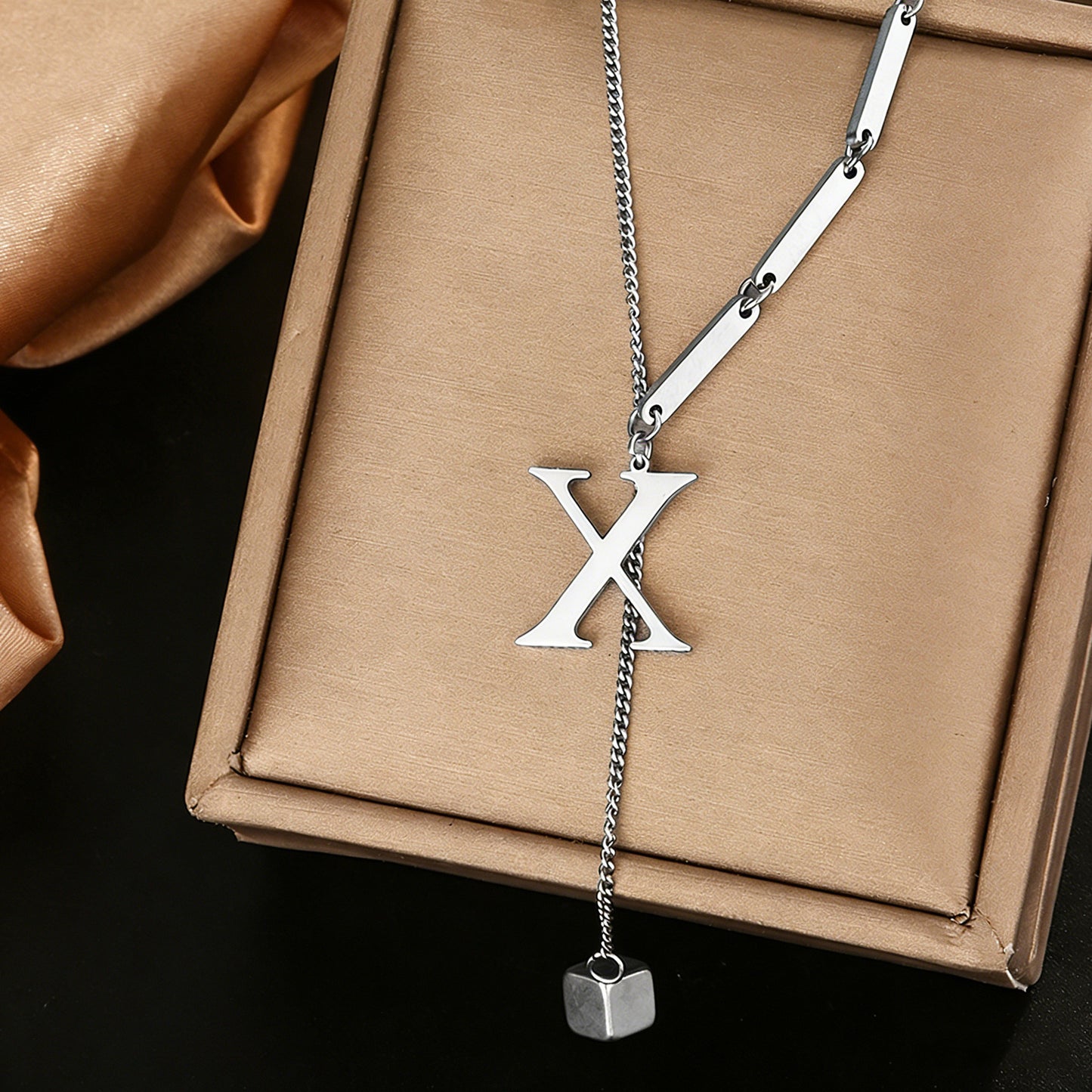 Luxury Polished Letter Titanium Steel Pendant Necklace Stainless Steel Chain for Women