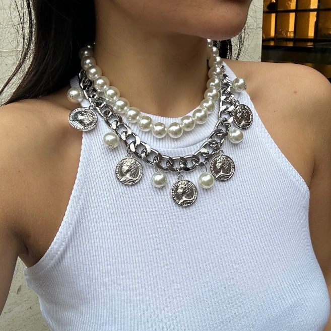 Vintage Elegant Geometric Alloy Plated Portrait Queen Relief Tassel Double Layer Pearl Necklace for Women