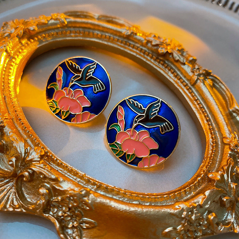 Pendientes de tuerca de metal esmaltado floral vintage con postes de acero para mujer, diseño retro de círculo botánico