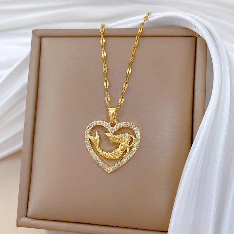Sweet Luxury Heart Rhinestone Titanium Steel Necklace for Unisex