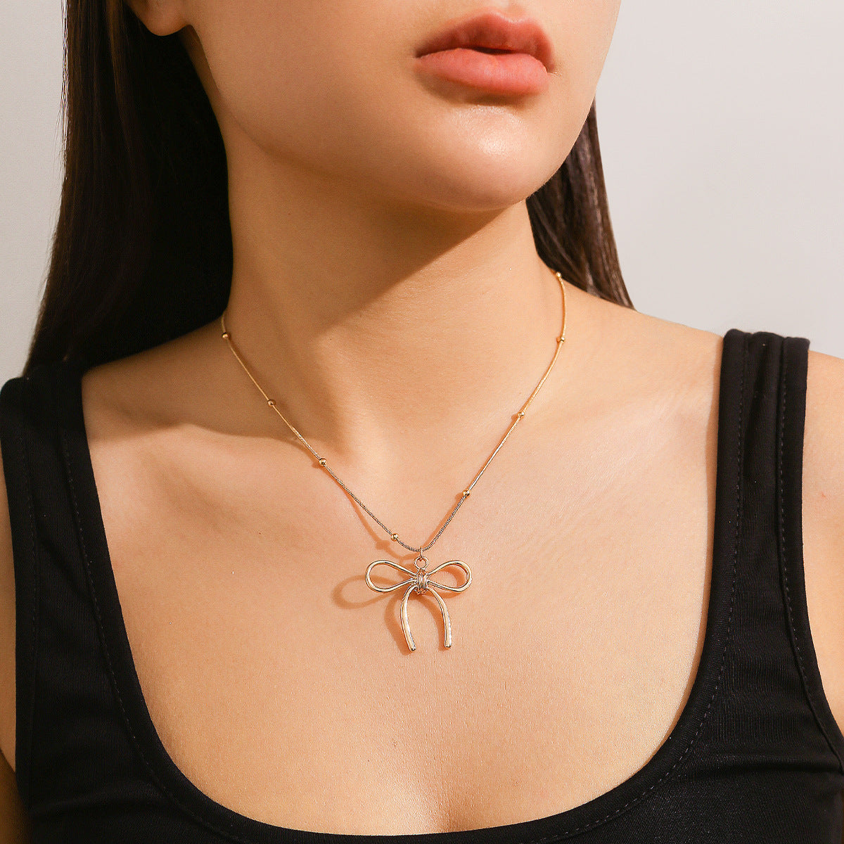 Sweet Geometric Bowknot Alloy Pendant Resin Beaded Ball Chain Necklace for Women