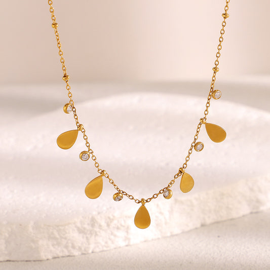 Minimalist Fashion Waterdrop-Shaped Stainless Steel Pendant Necklace with 18K Gold Plating and Zircon Inlay for Women